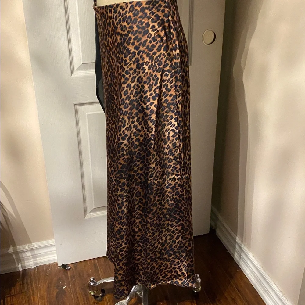 Leopard Print Maxi Skirt Sz 10 - Picture 3 of 8